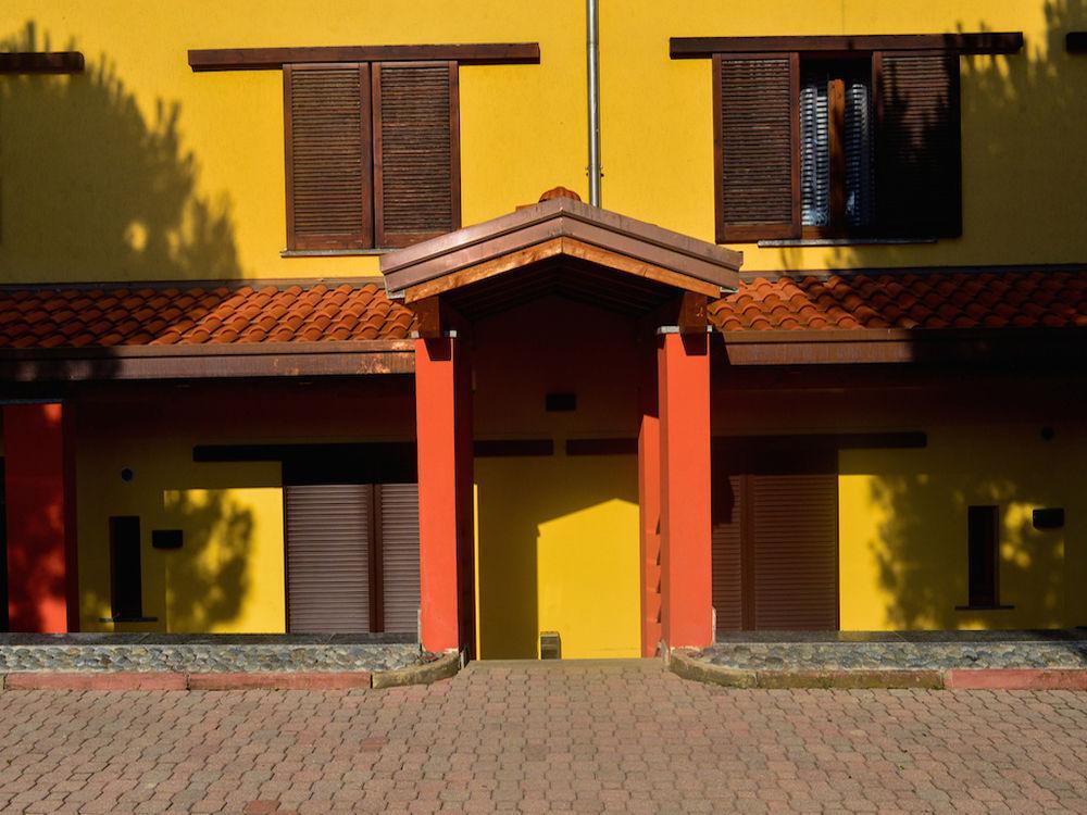 Hotel Malpensafiera Бернате-Тичино Экстерьер фото